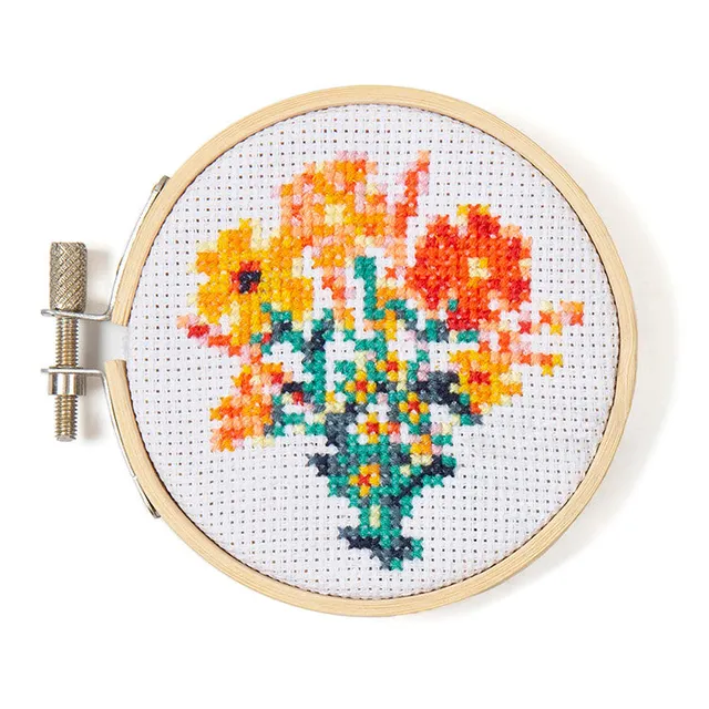 Flowers Mini Embroidery Kit by Kikkerland