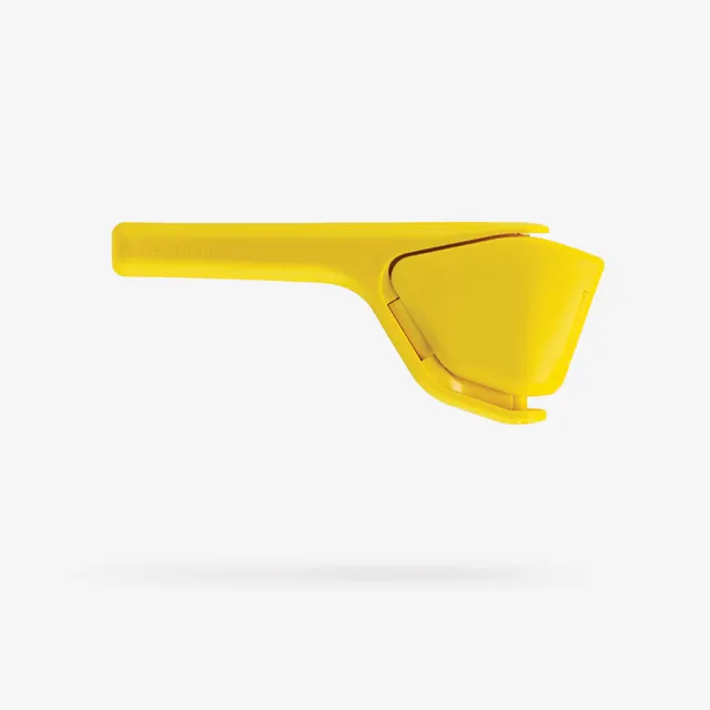 Fluicer Citrus Press by Dreamfarm